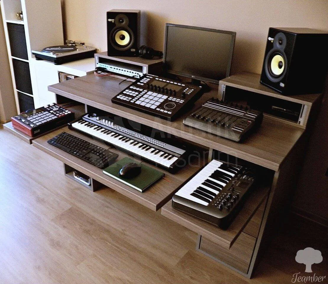 Müzik Prodüksiyon Masası Ses Yalıtımı